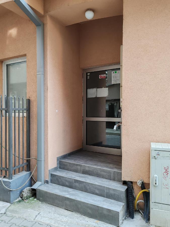 Central Modern Flat M&M Apartments Skopje Exterior photo